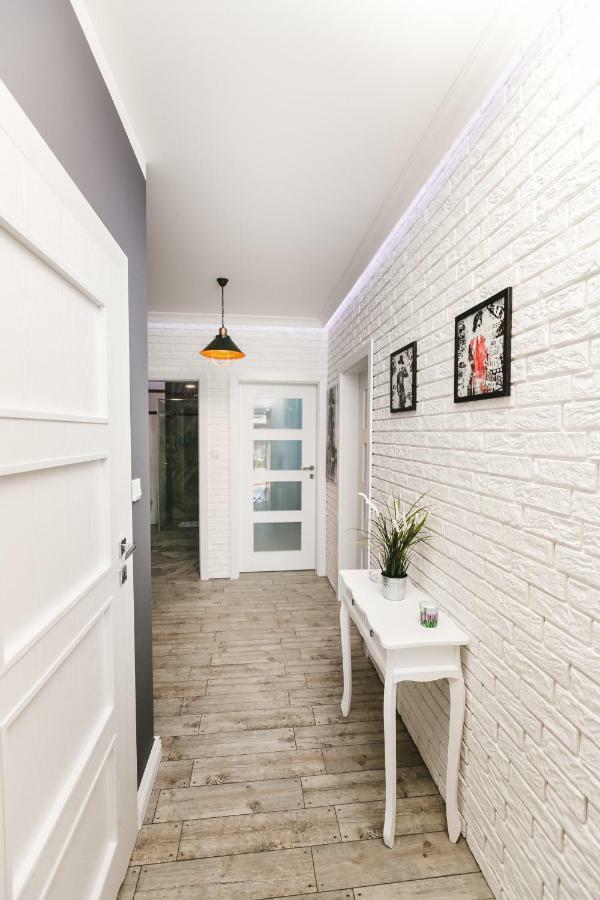 Neptun 46 - 2 Sypialnie Appartement Olsztyn  Buitenkant foto